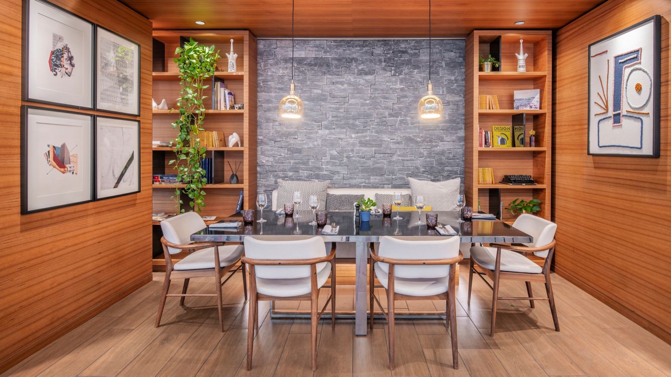 Renaissance Paris République photo 1